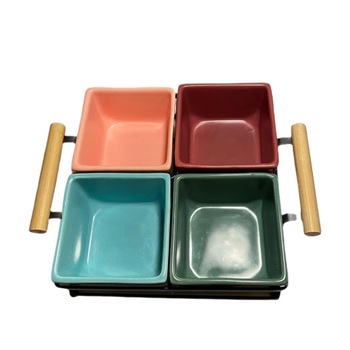 Set aperitive, ceramica, 4 boluri/set, 1 suport din metal cu maner de lemn, multicolor, 19x24x7cm Set aperitive, ceramica, 4 boluri/set, 1 suport din metal cu maner de lemn, multicolor, 19x24x7cm