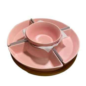 Set aperitive, ceramica, 5 boluri/set, 1 platou de lemn, roz, rotund, 30x8cm Set aperitive, ceramica, 5 boluri/set, 1 platou de lemn, roz, rotund, 30x8cm