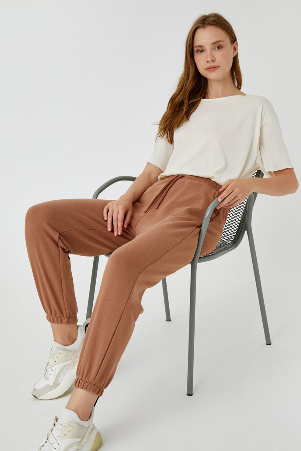 KOTON, Pantaloni sport cu talie inalta si buzunare laterale, Maro