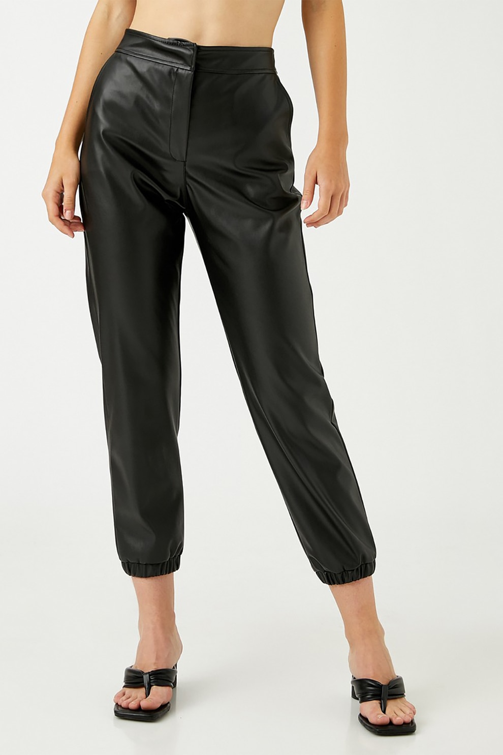 KOTON, Pantaloni crop de piele ecologica, Negru