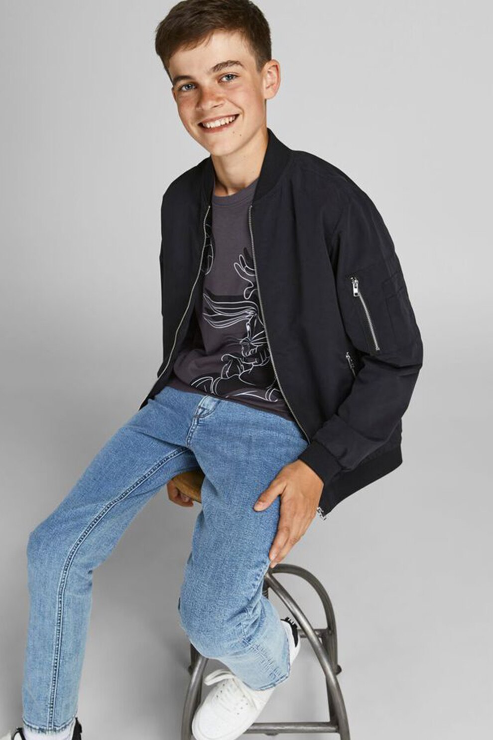 Jack&Jones, Tricou regular fit cu imprimeu cu desene, Gri antracit/Alb