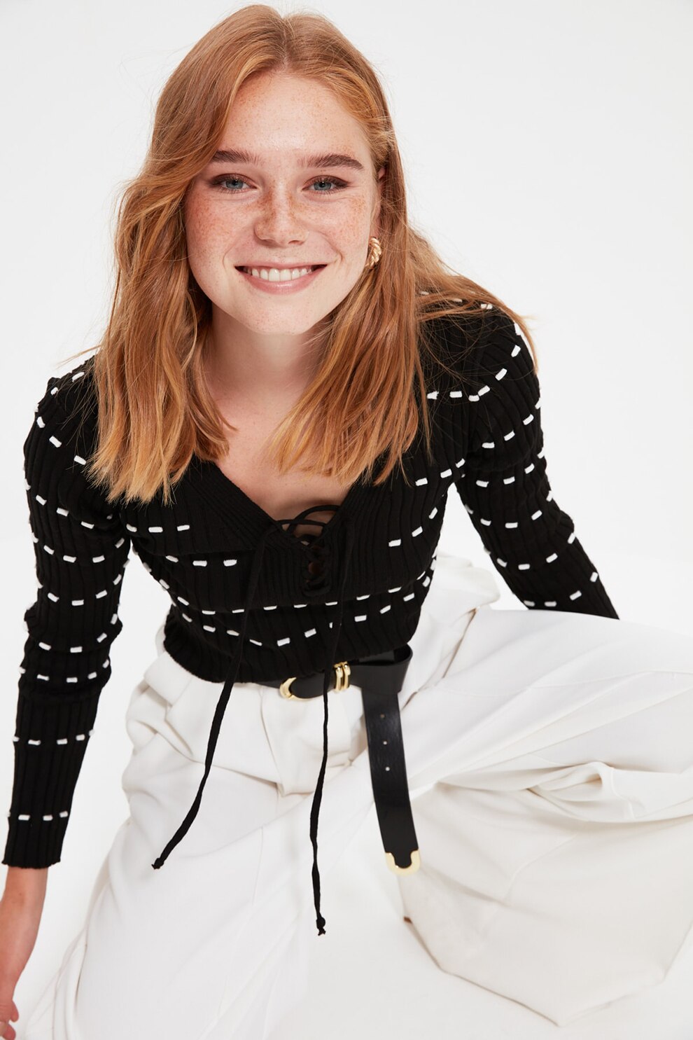 Trendyol, Pulover crop cu detaliu cu siret, Negru/Alb