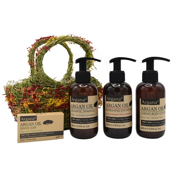 Cos cadou floral cu Sampon cu ulei de argan 200 ml, Gel de dus cu ulei de argan 200 ml, Lotiune de corp cu ulei de argan 200 ml, Sapun cu ulei de argan 40 gr Cos cadou floral cu Sampon cu ulei de argan 200 ml, Gel de dus cu ulei de argan 200 ml, Lotiune de corp cu ulei de argan 200 ml, Sapun cu ulei de argan 40 gr