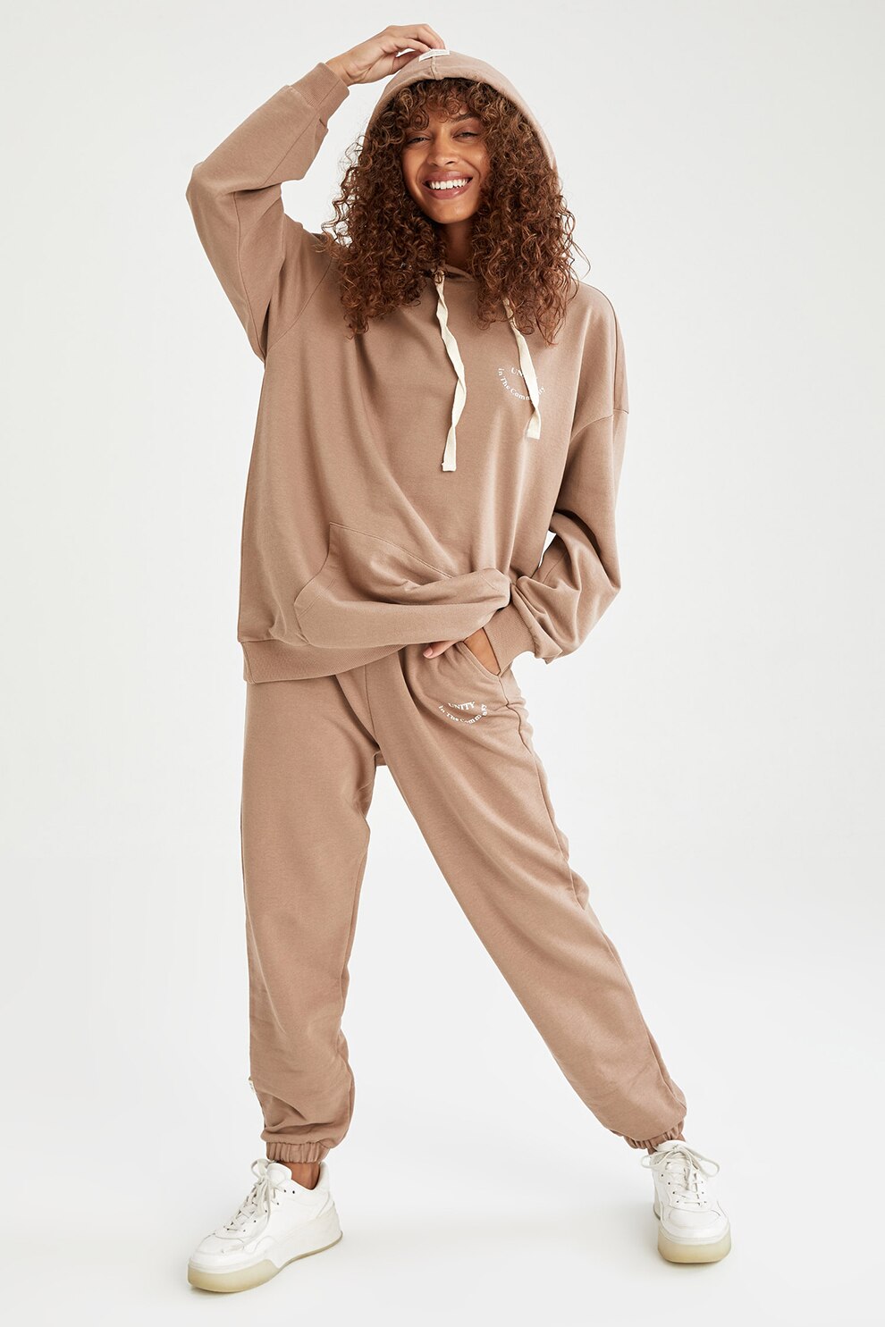 DeFacto, Pantaloni sport relaxed fit cu snur in talie, Cafeniu, XS