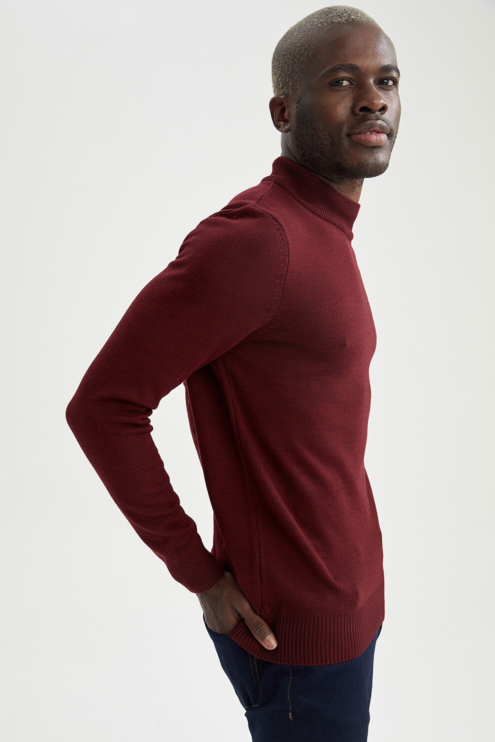 DeFacto, Pulover slim fit tricotat fin cu guler inalt, Visiniu