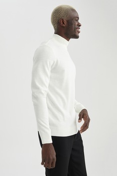 DeFacto, Pulover slim fit tricotat fin cu guler inalt, Alb prafuit DeFacto, Pulover slim fit tricotat fin cu guler inalt, Alb prafuit