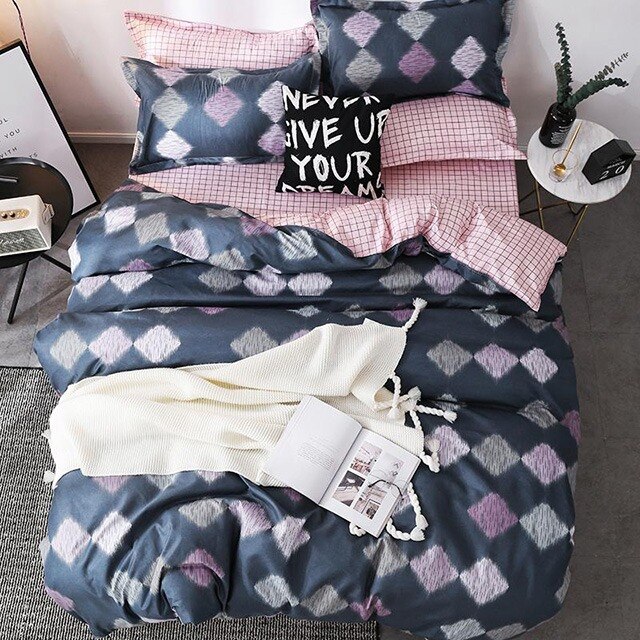 Lenjerie de pat, Pucioasa, Bumbac Satinat, 4 piese, 2 Persoane, 032-P, 200 x 230cm