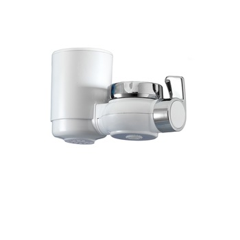 Sistem de filtrare apa Laica Genova HydroSmart, fixare pe robinet, 900 l, 2 functii Sistem de filtrare apa Laica Genova HydroSmart, fixare pe robinet, 900 l, 2 functii