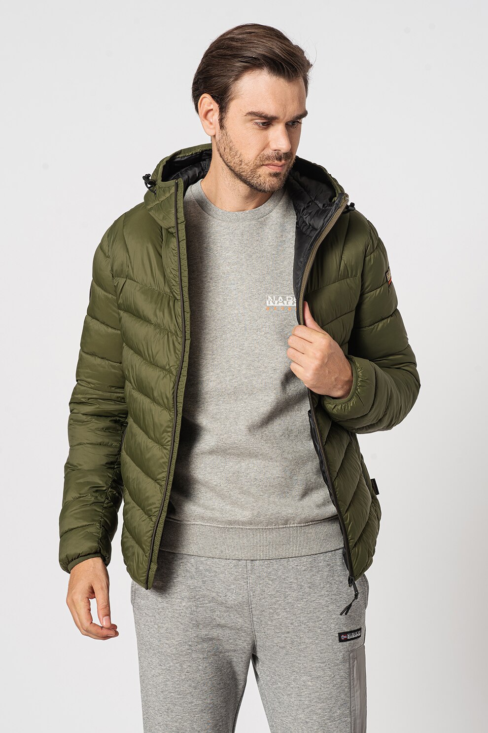 Napapijri, Geaca cu gluga, vatelina si aspect matlasat Aerons, Verde militar