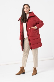 Geox, Geaca lunga matlasata cu gluga Hoara, Rosu inchis Geox, Geaca lunga matlasata cu gluga Hoara, Rosu inchis