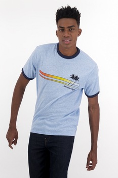 American Eagle, Tricou cu decolteu la baza gatului si model grafic, Bleu/Rosu/Verde lime American Eagle, Tricou cu decolteu la baza gatului si model grafic, Bleu/Rosu/Verde lime