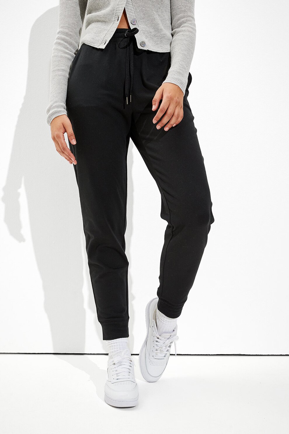American Eagle, Pantaloni sport cu talie inalta si snur, Negru