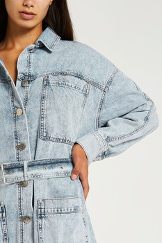 River Island, Jacheta-camasa de denim cu nasturi si curea, Albastru deschis River Island, Jacheta-camasa de denim cu nasturi si curea, Albastru deschis