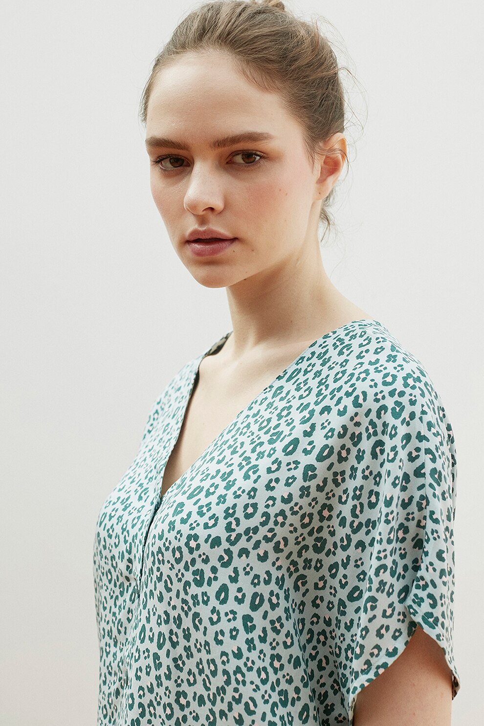 Penti, Pijama cu decolteu in V si animal print, Verde