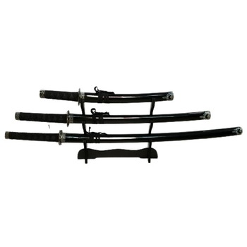 Set 3 sabii cu teaca de lemn Black Oponent, 3 dimensiuni si suport din lemn, ornament Set 3 sabii cu teaca de lemn Black Oponent, 3 dimensiuni si suport din lemn, ornament