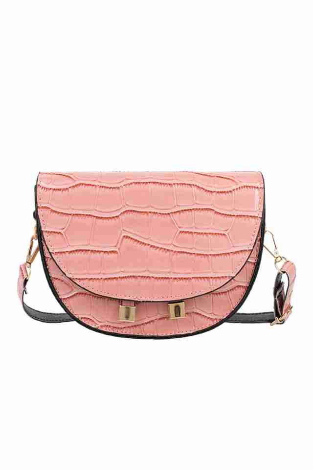 Geanta de dama Tessa roz din piele ecologica lacuita cu bareta de umar, 18 x 15 x 5 cm