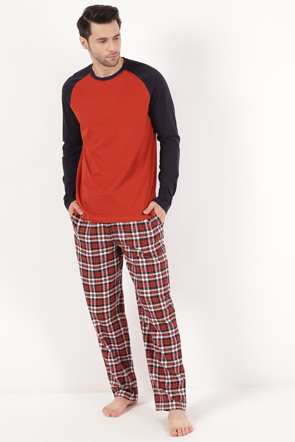 Marks & Spencer, Pijama cu pantaloni si bluza din bumbac, Bleumarin inchis/Alb/Rosu, S