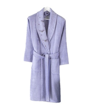 Halat de baie bambus 100% cu broderie, Bahar Home, marime M, Little Rose Lila Inchis Halat de baie bambus 100% cu broderie, Bahar Home, marime M, Little Rose Lila Inchis
