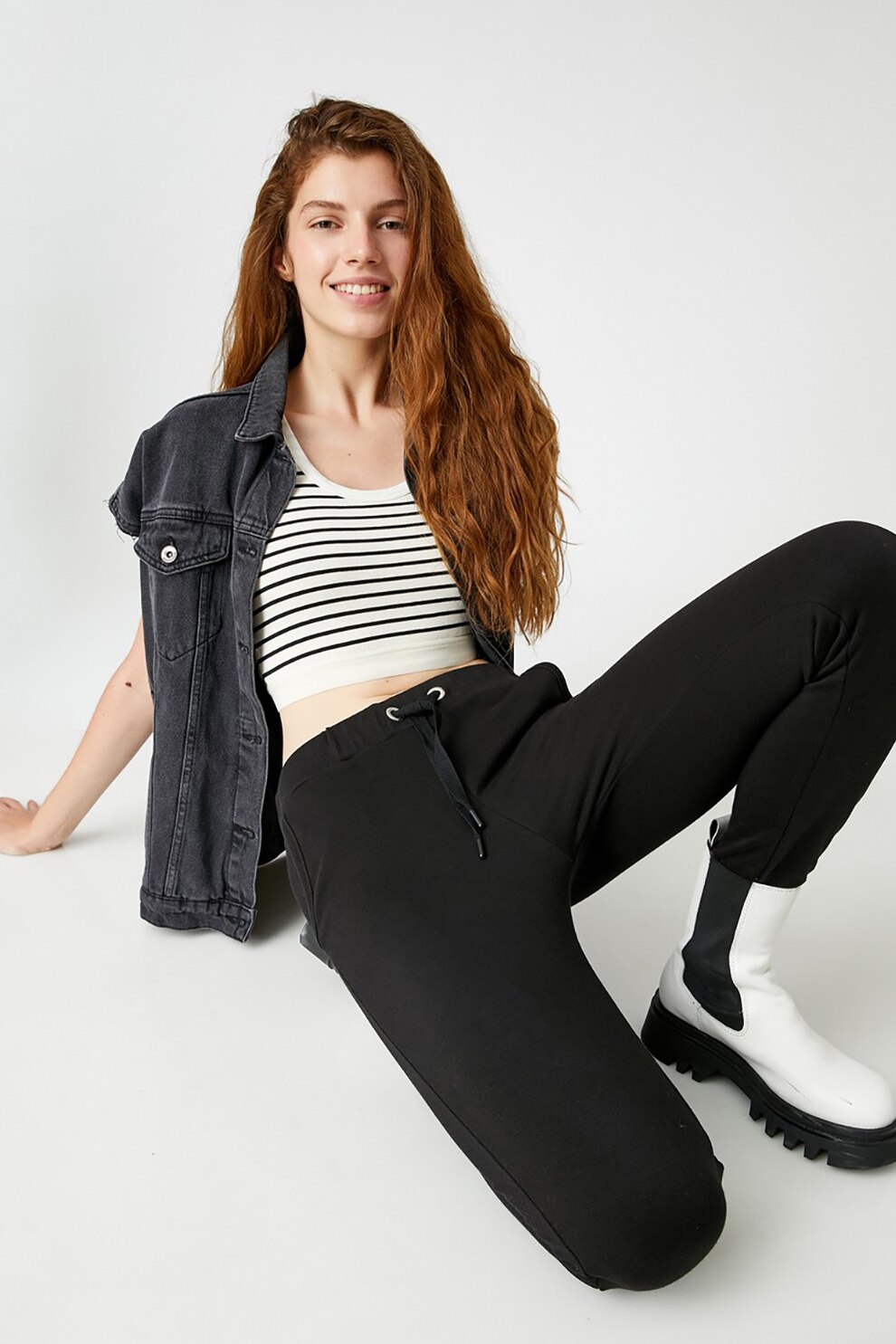 KOTON, Pantaloni sport cu snur in talie, Negru