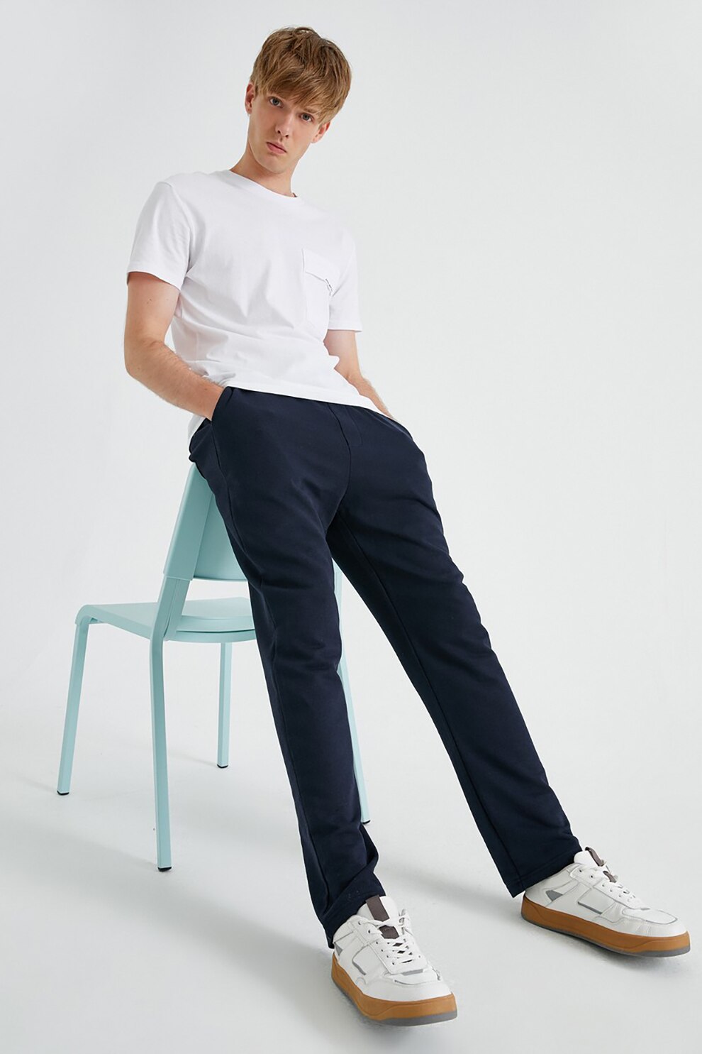 KOTON, Pantaloni sport cu snur in talie si buzunare laterale, Bleumarin