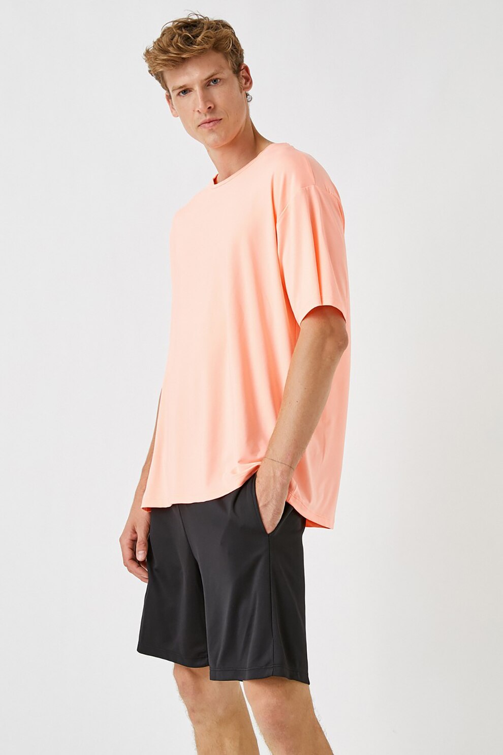 KOTON, Tricou lejer cu decolteu la baza gatului, Piersica