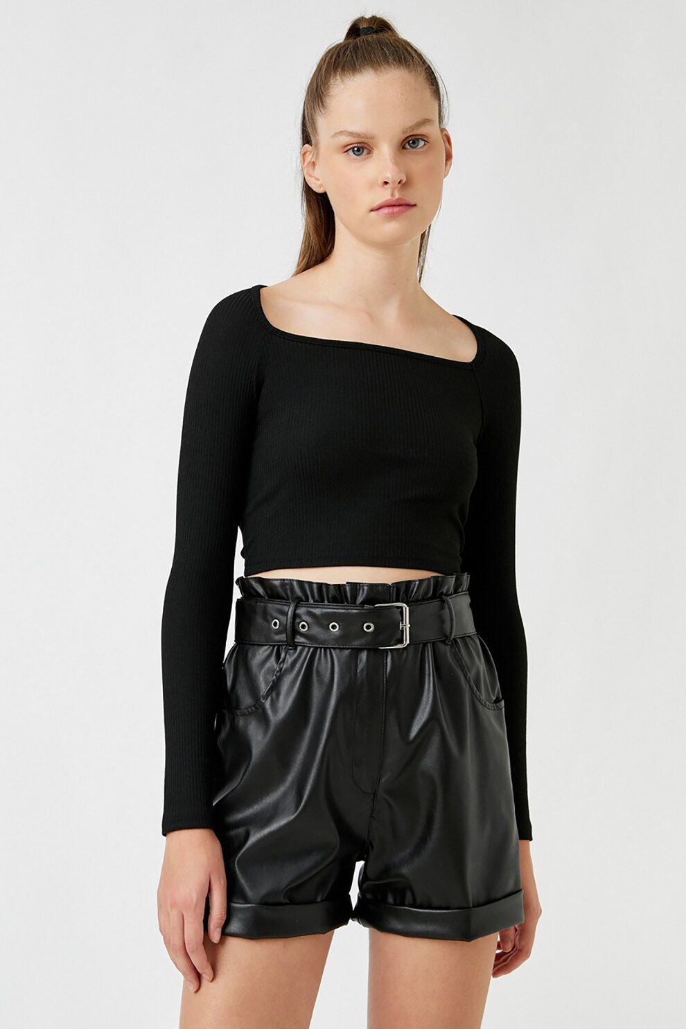 KOTON, Bluza crop cu decupaj pe spate, Negru
