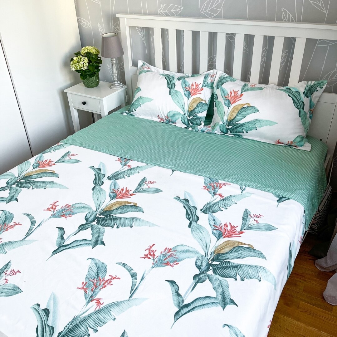 Lenjerie de pat Pucioasa, 2 Persoane, 6 Piese, 100% Bumbac, Cearceaf pilota 200x230, Cearceaf pat 240x250, 2 Fate de perna 55x75, 2 Fete de perna 70x70, Model Spring Garden, Alb/Verde
