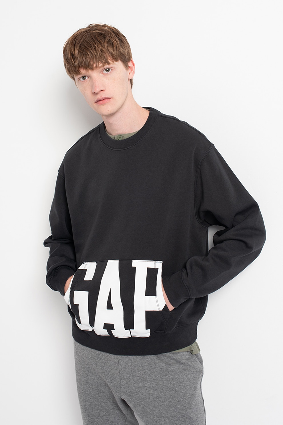 GAP, Bluza sport supradimensionata cu imprimeu logo, Negru/Alb