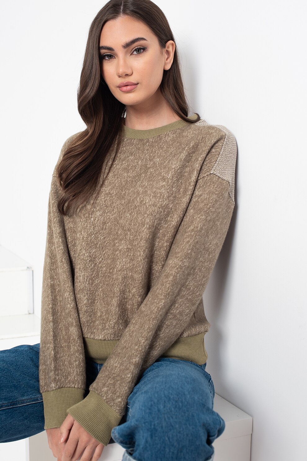 United Colors of Benetton, Bluza sport cu decolteu la baza gatului si maneci cazute, Verde militar