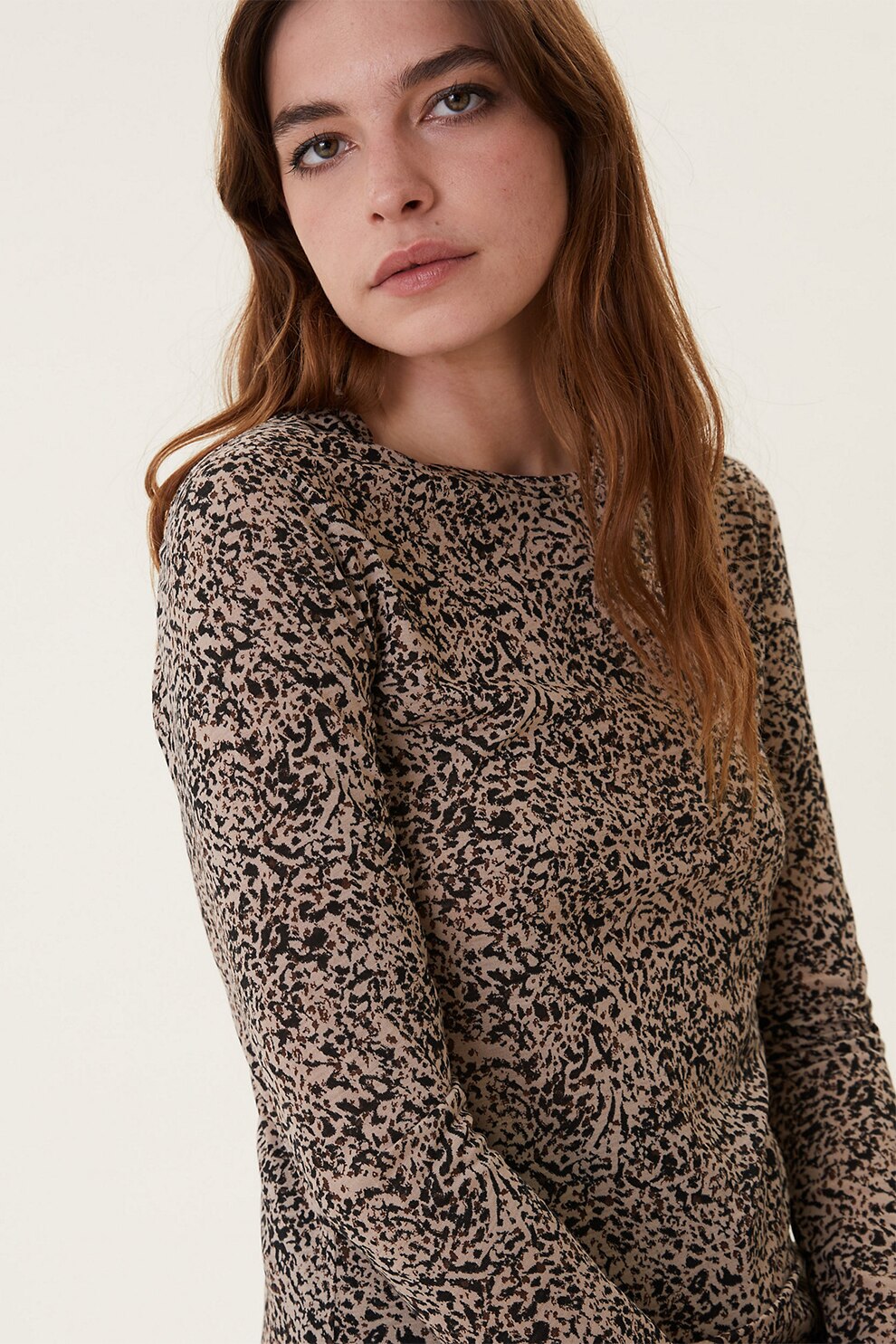 Marks & Spencer, Bluza cu imprimeu abstract, Maro nisip/Negru