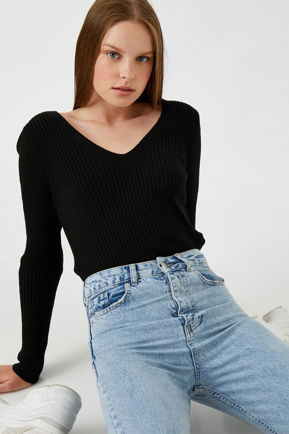 KOTON, Pulover cu decolteu adanc in V, Negru