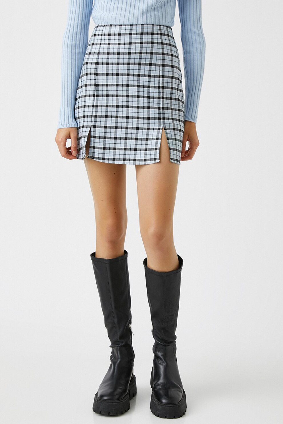 KOTON, Fusta mini cu model in carouri si slituri frontale, Albastru azur/Alb/Negru