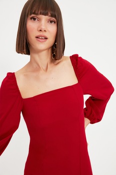 Trendyol - Szögletes nyakú szűkített ruha, Bordó