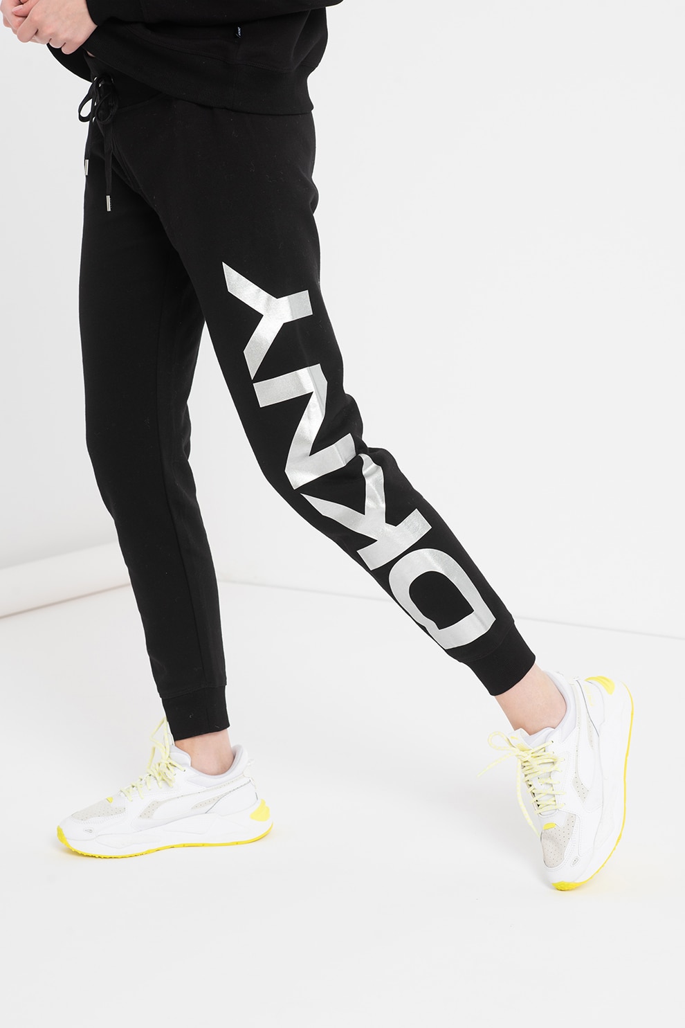 DKNY, Pantaloni sport cu imprimeu logo pentru fitness, Negru/Argintiu