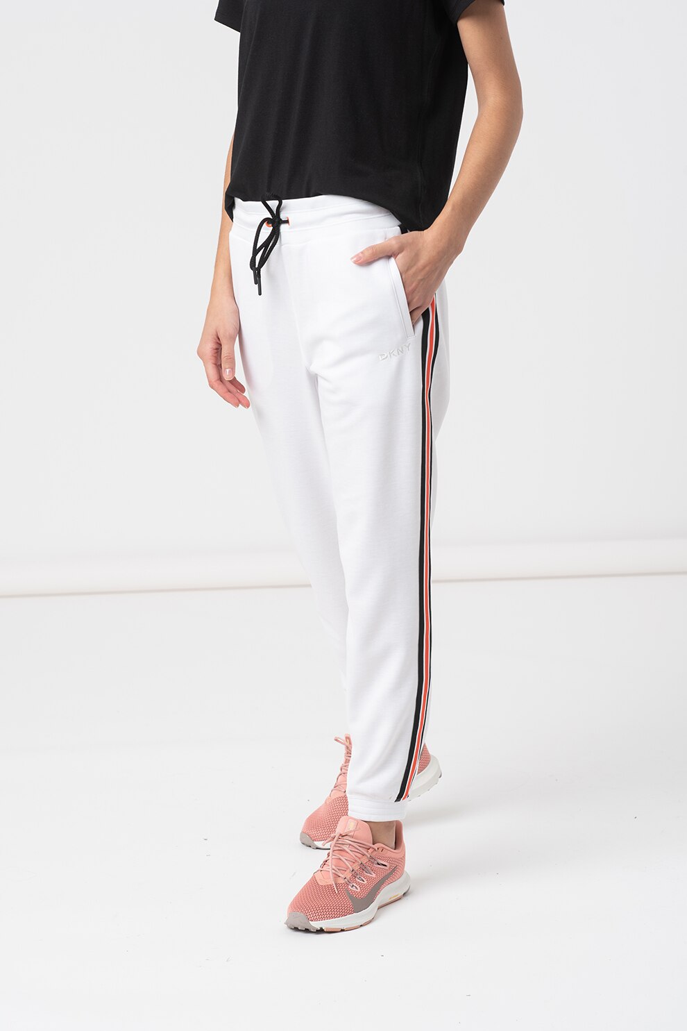 DKNY, Pantaloni sport cu buzunare oblice, pentru fitness, Alb/Rosu/Negru