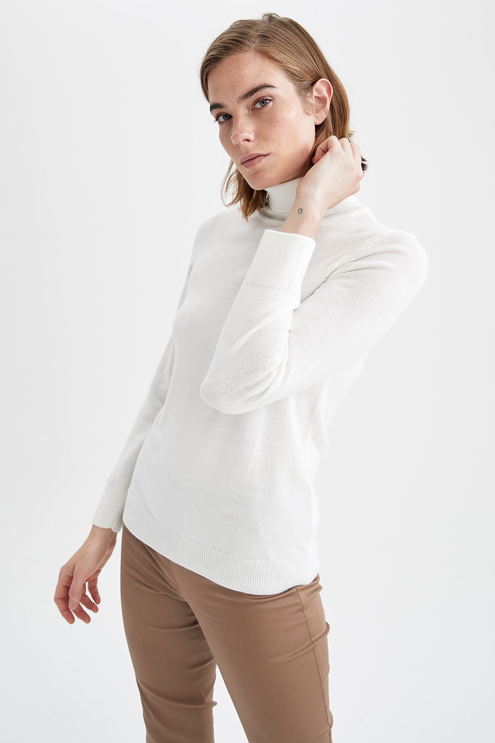 DeFacto, Pulover tricotat fin cu guler inalt, Alb