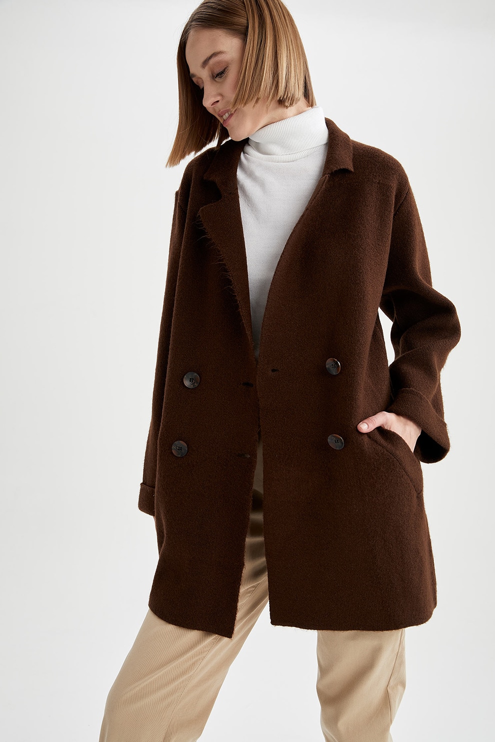 DeFacto, Palton tricotat cu model cu doua randuri de nasturi, Maro