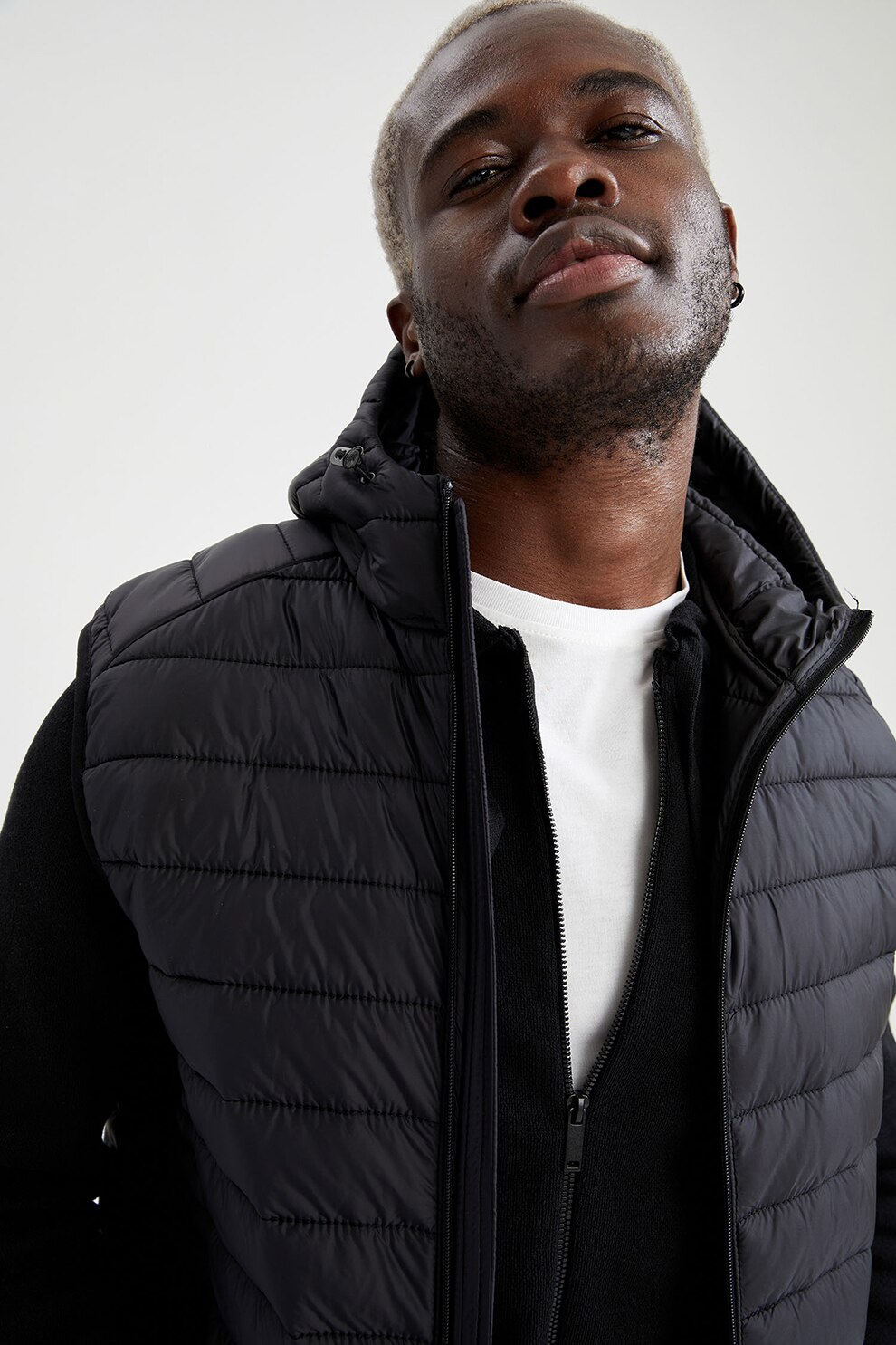 DeFacto, Vesta cu gluga, vatelina si aspect matlasat, Negru