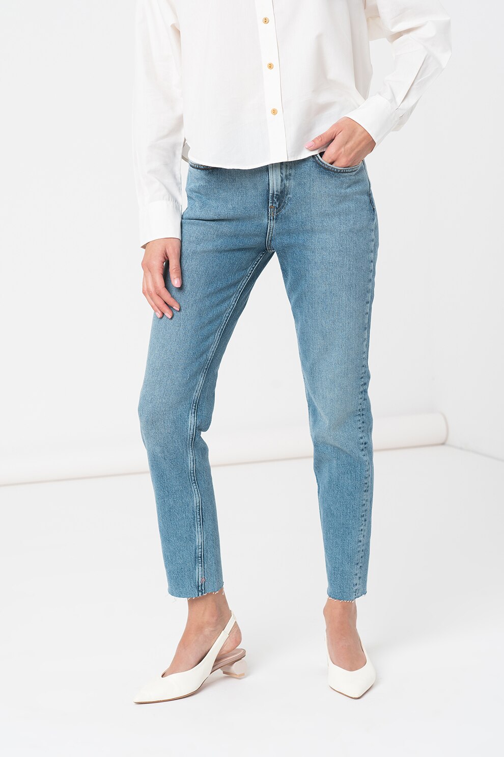 Maison Scotch, Blugi conici cu terminatii nefinisate, Albastru prafuit/Alb