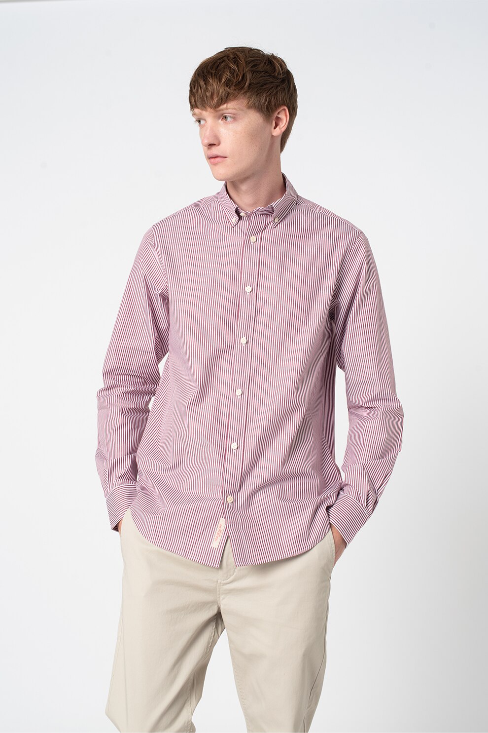 Scotch & Soda, Camasa de bumbac organic cu dungi si guler fixat cu nasturi, Alb/Violet tyrian