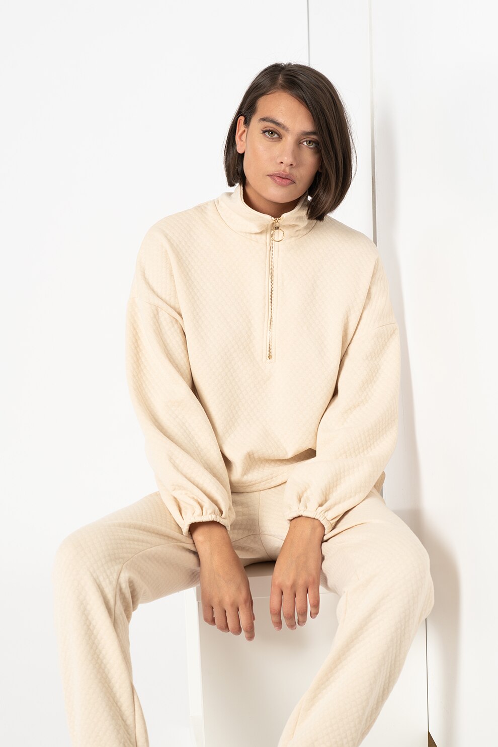 Sisters Point, Bluza sport cu aspect matlasat Viasa, Alb fildes