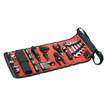 Set 71 accesorii Black & Decker - capete de insurubat, chei, tubulare, surubelnita, lanterna, baterii, cleste, patent A7144 Set 71 accesorii Black & Decker - capete de insurubat, chei, tubulare, surubelnita, lanterna, baterii, cleste, patent A7144