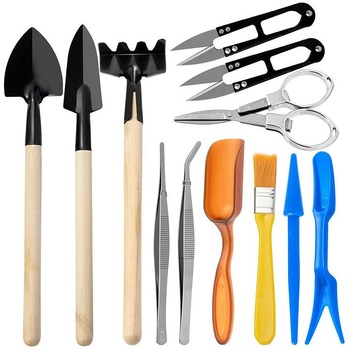 Set 12 unelte de gradinarit, Plastic/Lemn/Fier/Cauciuc, Multicolor Set 12 unelte de gradinarit, Plastic/Lemn/Fier/Cauciuc, Multicolor