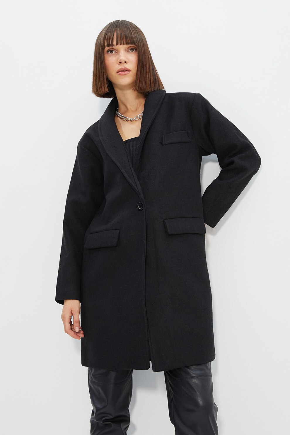 Trendyol, Palton cu maneci lungi si revere, Negru