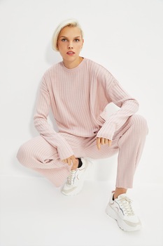 Trendyol, Set de pulover tricotat fin si pantaloni, Roz Trendyol, Set de pulover tricotat fin si pantaloni, Roz