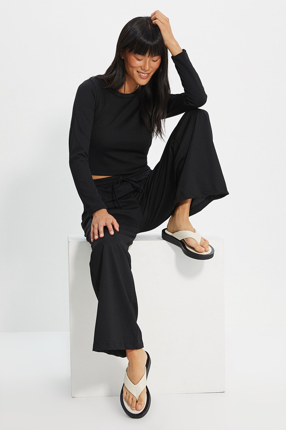 Trendyol, Set de bluza de jerseu si pantaloni sport, Negru