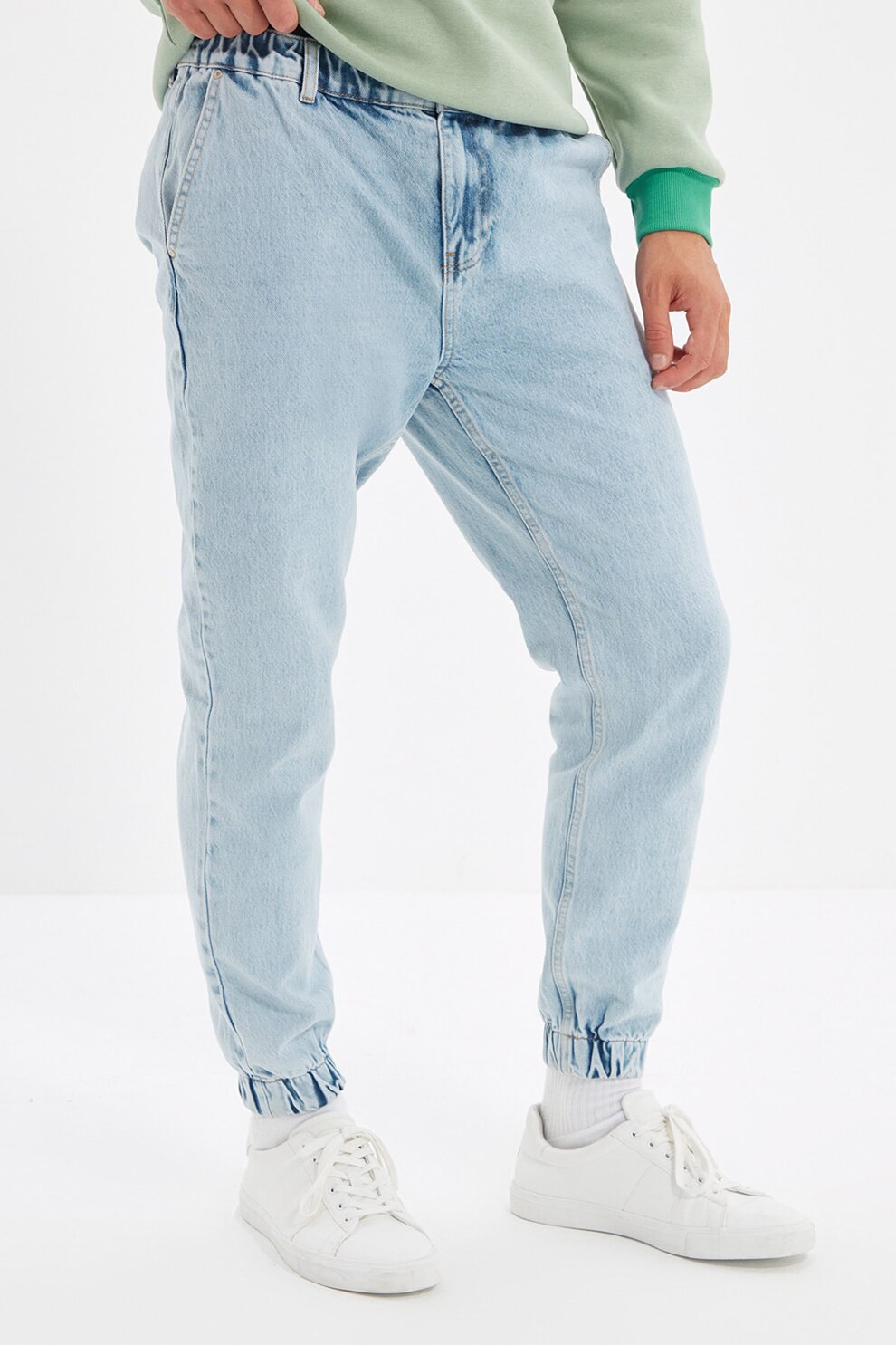 Trendyol, Blugi regular fit cu aspect decolorat, Albastru deschis