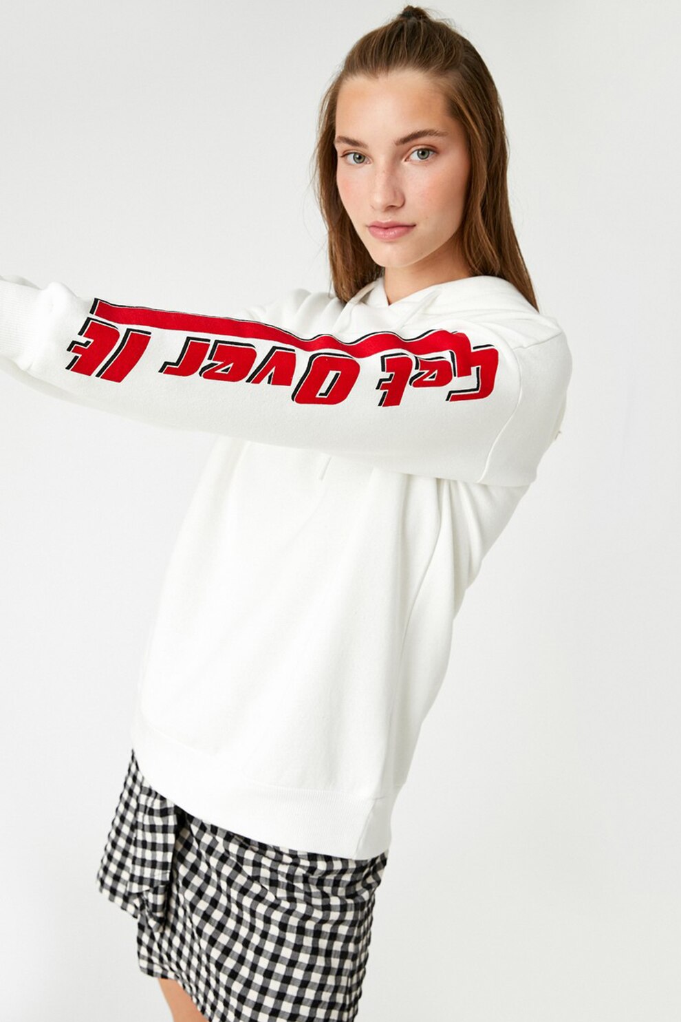 KOTON, Hanorac cu imprimeu text contrastant pe maneci, Alb