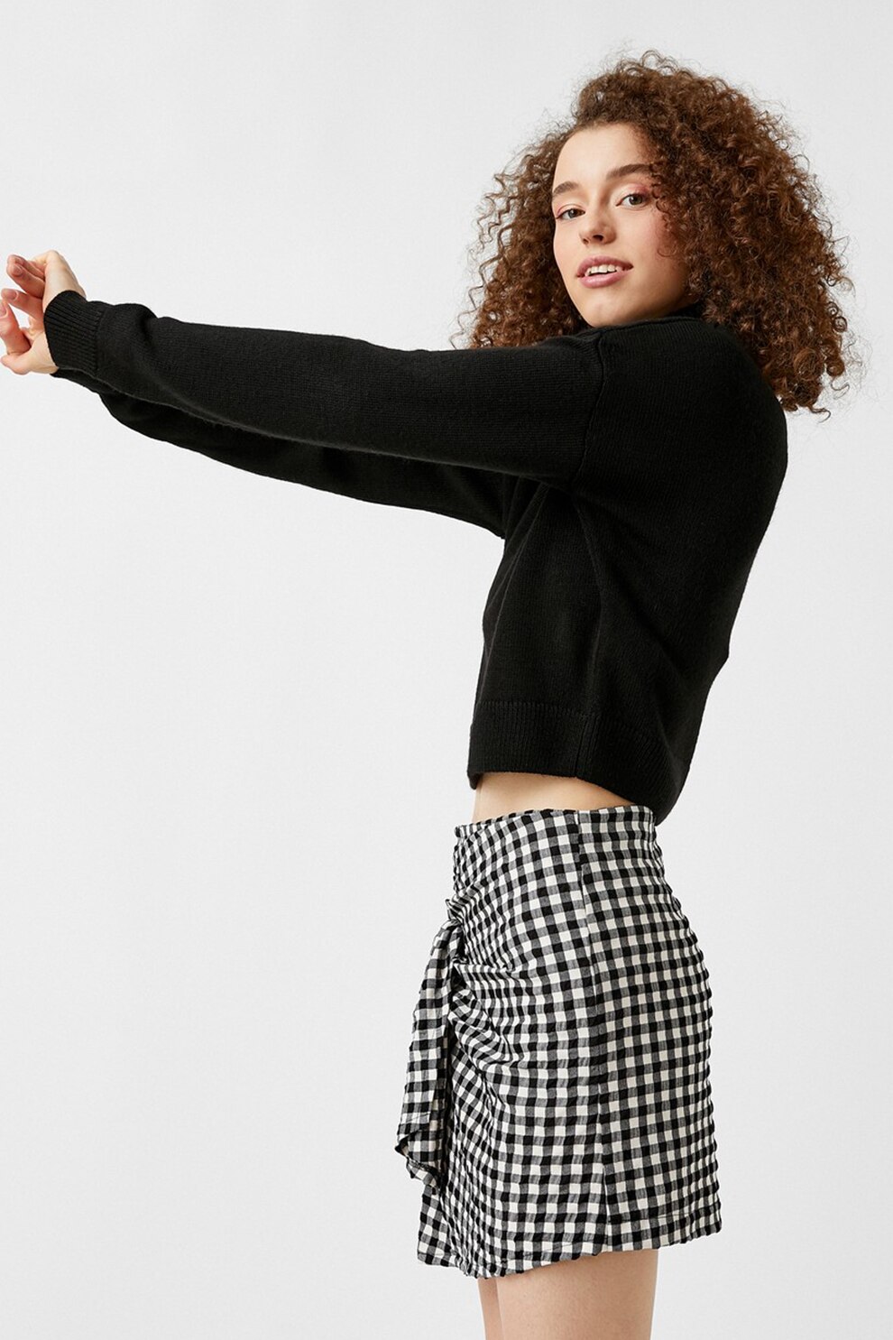 KOTON, Pulover crop cu guler inalt, Negru, L