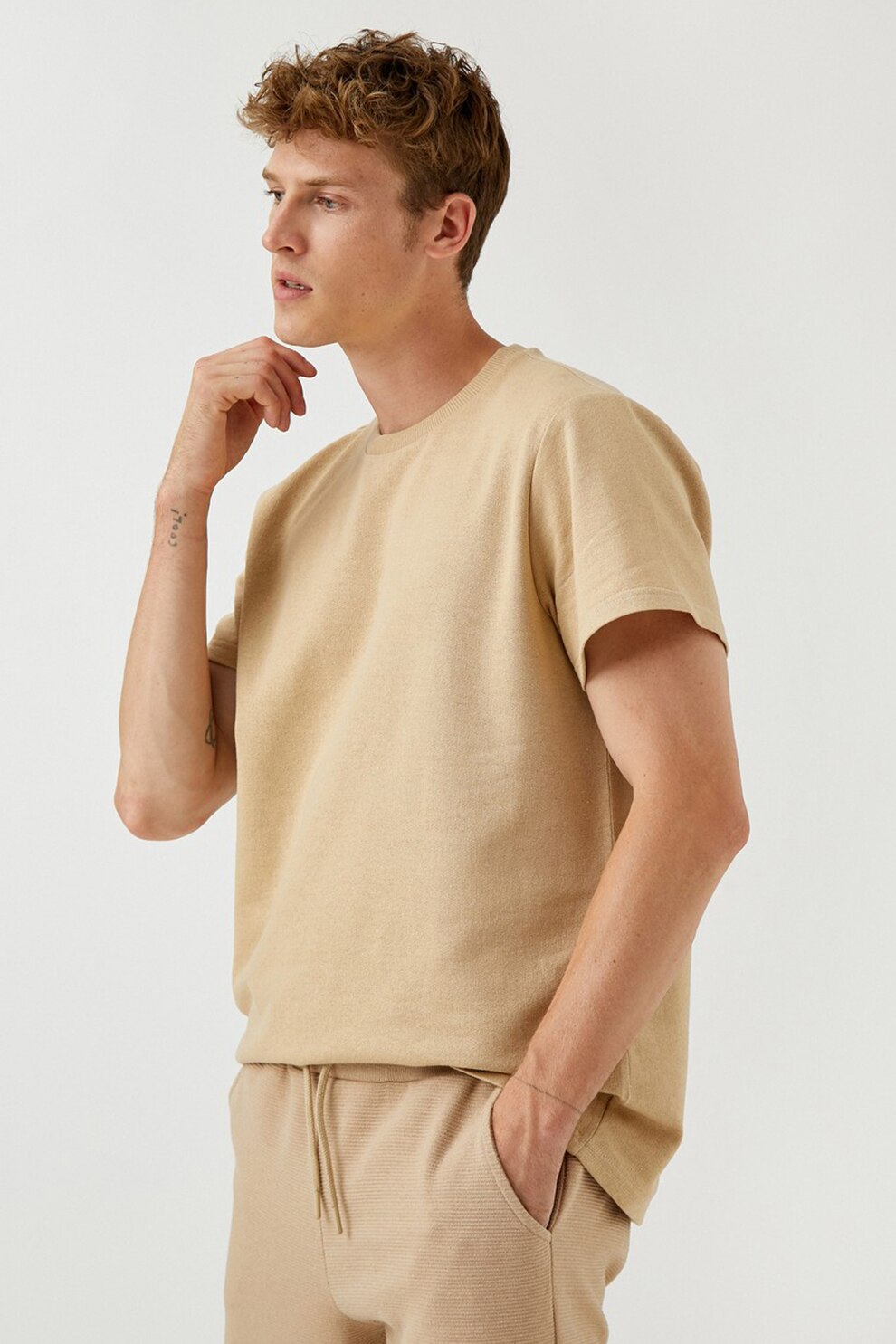 KOTON, Tricou cu decolteu la baza gatului, Bej
